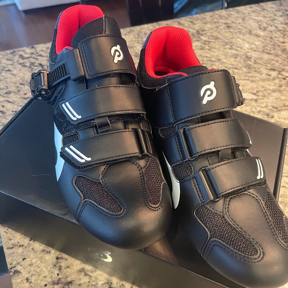 Peloton bike shoes, size 42 NEW in Box